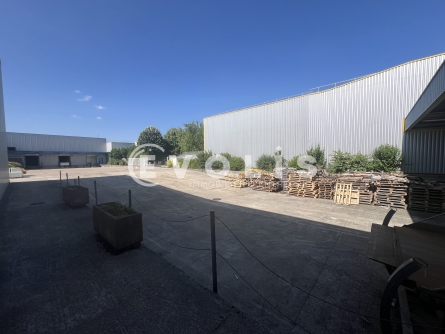 Photo 7 – location Entrepôts / activités	SANTENY (94440)