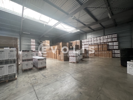 Photo 10 – location Entrepôts / activités	SANTENY (94440)