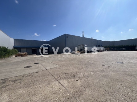 Photo 1 – location Entrepôts / activités	SANTENY (94440)