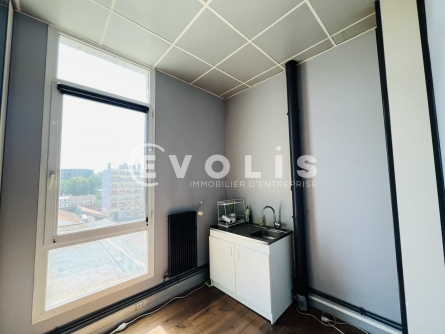 Photo 7 – location Entrepôts / activités	MONTREUIL (93100)