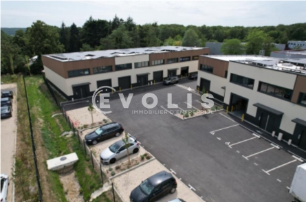 Photo 1 – location Entrepôts / activités	MARCOUSSIS (91460)
