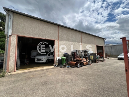 Photo 1 – location Entrepôts / activités	MARCILLY D'AZERGUES (69380)