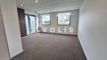 Photo 5 – location bureaux	MAGNY LE HONGRE (77700)