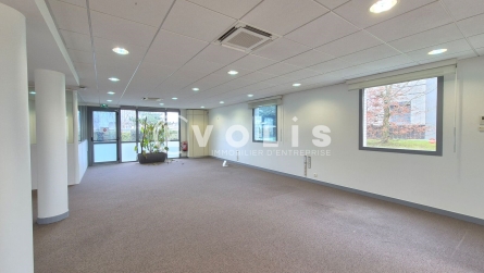 Photo 2 – location bureaux	MAGNY LE HONGRE (77700)