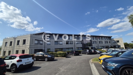 Photo 1 – location bureaux	MAGNY LE HONGRE (77700)
