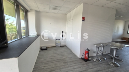 Photo 3 – location bureaux	CHANTELOUP EN BRIE (77600)