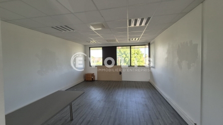 Photo 1 – location bureaux	CHANTELOUP EN BRIE (77600)