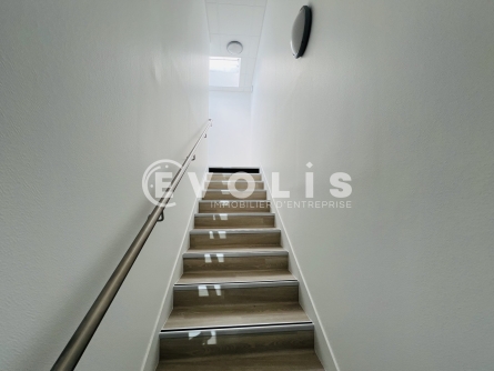 Photo 5 – location Entrepôts / activités	LIEUSAINT (77127)
