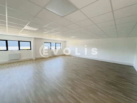 Photo 6 – location Entrepôts / activités	LIEUSAINT (77127)