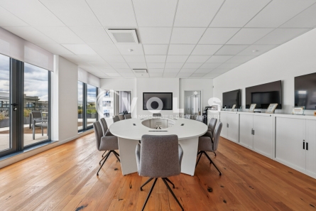 Photo 1 – location bureaux	CHESSY (77700)