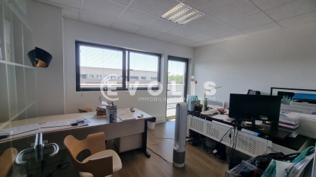 Photo 5 – vente bureaux	SERRIS (77700)