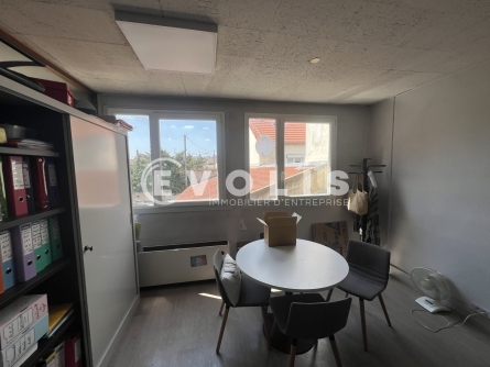 Photo 13 – vente Entrepôts / activités	CHAMPIGNY SUR MARNE (94500)