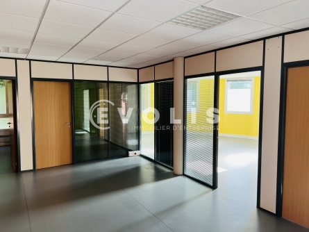 Photo 5 – location bureaux	MAGNY LE HONGRE (77700)