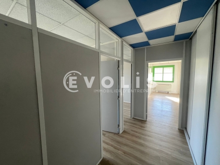 Photo 11 – vente Entrepôts / activités	CHASSIEU (69680)