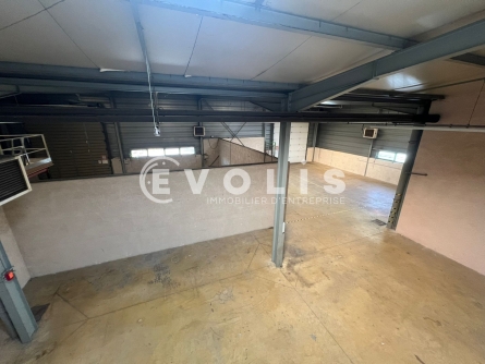 Photo 12 – vente Entrepôts / activités	CHASSIEU (69680)