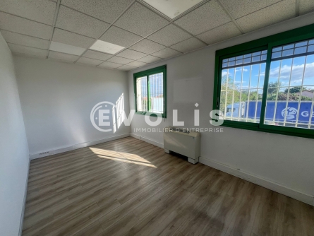 Photo 15 – vente Entrepôts / activités	CHASSIEU (69680)