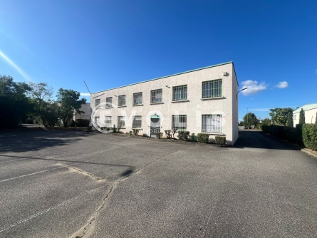 Photo 1 – vente Entrepôts / activités	CHASSIEU (69680)