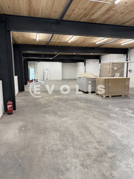 Photo 3 – location Entrepôts / activités	SAINT REMY DE PROVENCE (13210)