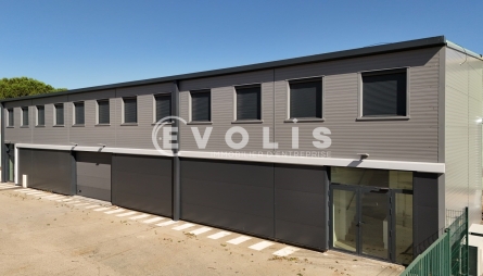 Photo 1 – location Entrepôts / activités	SAINT REMY DE PROVENCE (13210)
