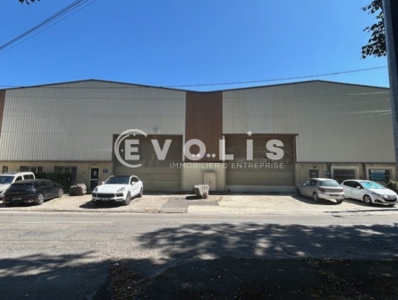 Photo 1 – location Entrepôts / activités	FONTAINE (38600)