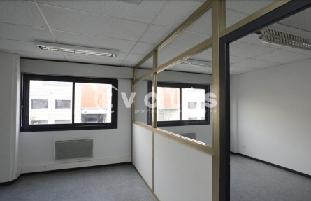 Photo 5 – location Entrepôts / activités	VILLEURBANNE (69100)