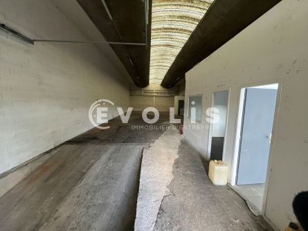 Photo 3 – location Entrepôts / activités	SAINT PRIEST (69800)