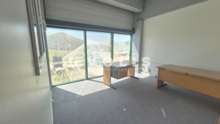 Photo 12 – location Entrepôts / activités	MEAUX (77100)