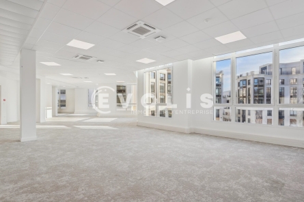 Photo 2 – vente bureaux	CHESSY (77700)