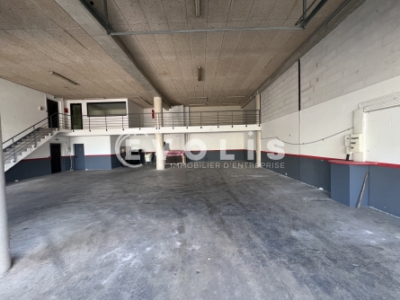 Photo 1 – location Entrepôts / activités	BRY SUR MARNE (94360)