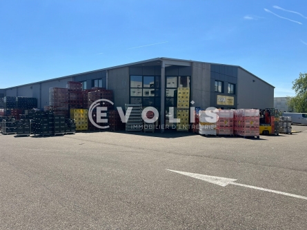 Photo 2 – location Entrepôts / activités	VAULX EN VELIN (69120)