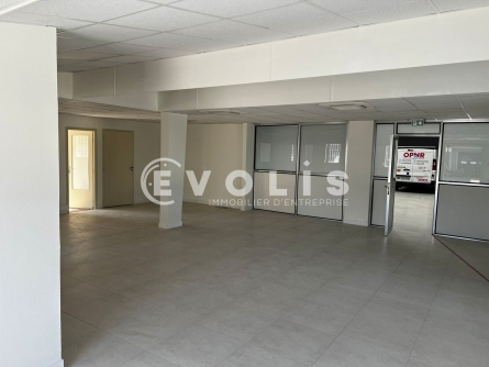 Photo 5 – location Entrepôts / activités	CHASSIEU (69680)