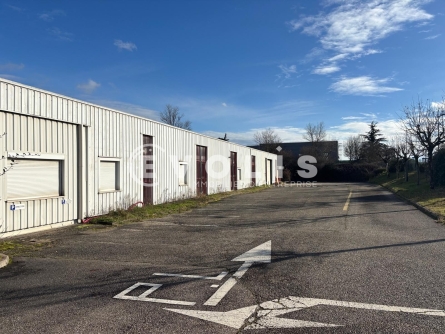 Photo 2 – location Entrepôts / activités	RILLIEUX LA PAPE (69140)