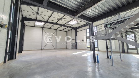 Photo 3 – vente Entrepôts / activités	SERRIS (77700)
