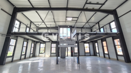 Photo 1 – vente Entrepôts / activités	SERRIS (77700)