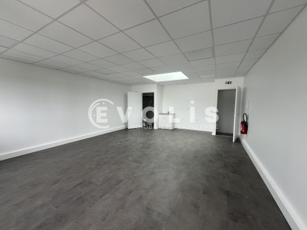 Photo 6 – location Entrepôts / activités	PERIGNY (94520)