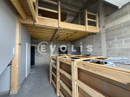 Photo 1 – location Entrepôts / activités	PERIGNY (94520)