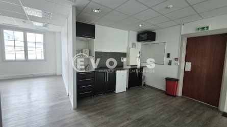 Photo 15 – location bureaux	CHESSY (77700)