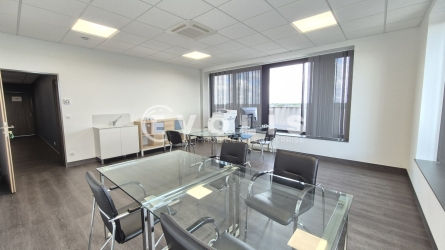 Photo 15 – vente bureaux	JOSSIGNY (77600)