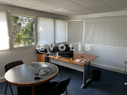 Photo 13 – location Entrepôts / activités	DAGNEUX (01120)