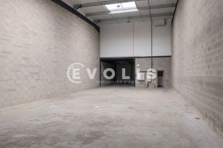 Photo 2 – location Entrepôts / activités	BUSSY SAINT GEORGES (77600)