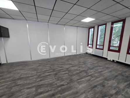 Photo 2 – location bureaux	LES ULIS (91940)