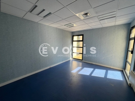 Photo 8 – location Entrepôts / activités	SAINT QUENTIN FALLAVIER (38070)
