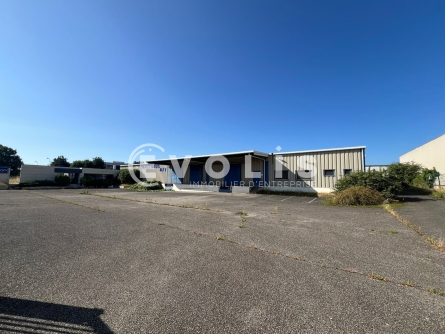 Photo 1 – location Entrepôts / activités	SAINT QUENTIN FALLAVIER (38070)