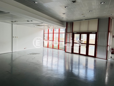 Photo 2 – location Locaux commerciaux	PONTAULT COMBAULT (77340)