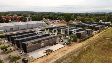 Photo 2 – location Entrepôts / activités	AVIGNON (84000)