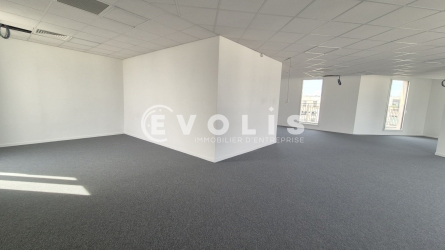 Photo 8 – location bureaux	CHESSY (77700)