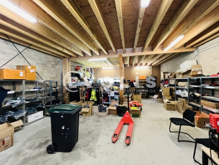 Photo 1 – location Entrepôts / activités	CROISSY BEAUBOURG (77183)