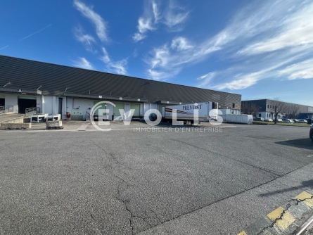 Photo 1 – location Entrepôts / activités	VENISSIEUX (69200)