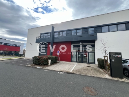 Photo 5 – location Entrepôts / activités	DARDILLY (69570)