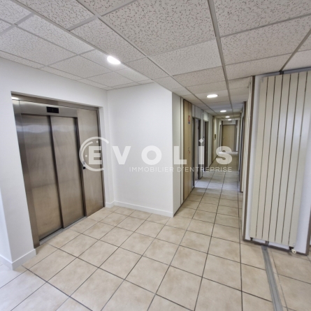 Photo 13 – location bureaux	MONTREUIL (93100)